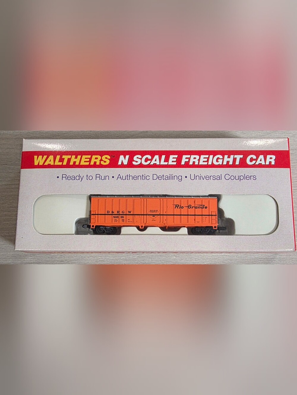 Walthers N Scale Rio Grande 50' Exterior Post Boxcar